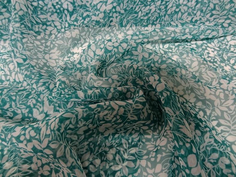 Mousseline vert bleuté et blanc motif semi de fleurs 2