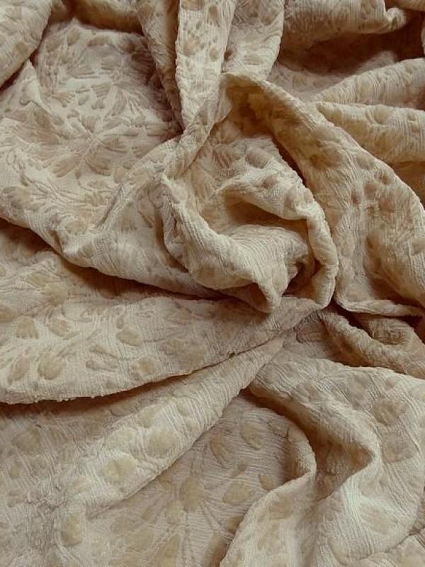 Mousseline crepon velours devore motif fleuri 1
