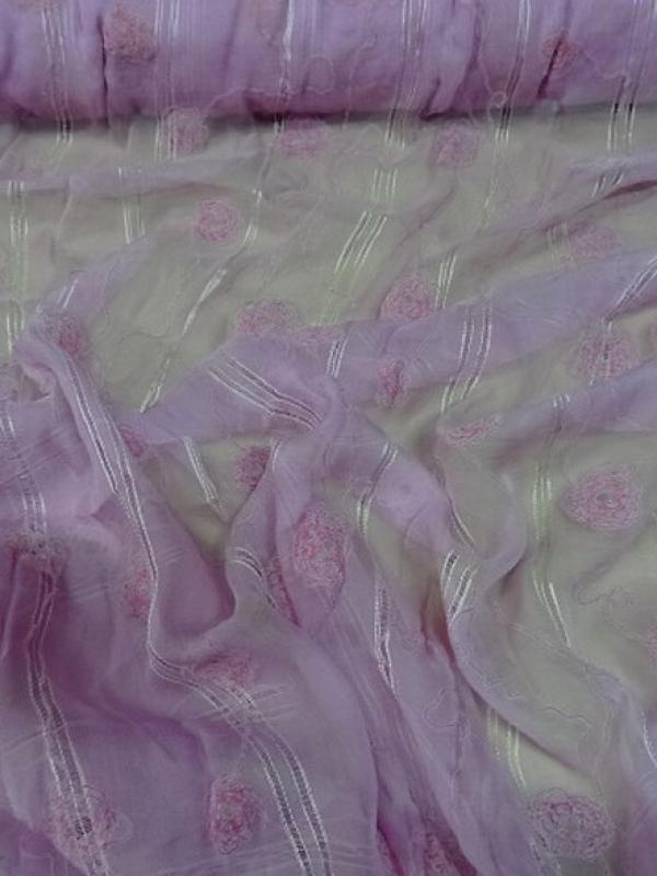 Mousseline de soie brodee et ajouree teinte orchidee 7 