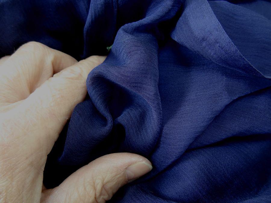 Mousseline de soie chiffon bleu marine 4