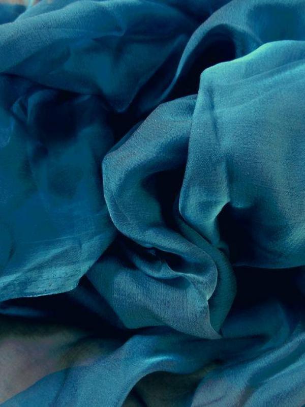Mousseline de soie chiffon bleu petrole 1 