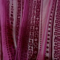 Mousseline de soie chiffon framboise application velours type indien 9