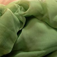 Mousseline de soie chiffon kaki vert mousse 1 