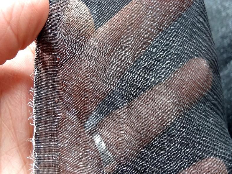 Mousseline de soie chiffon noire lamee 5