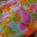 Mousseline de soie chiffon tachete orange fuchsia vert mousse aigue marine 1