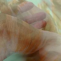 Mousseline de soie chiffon tachete tie and dye beige et saumon 4 