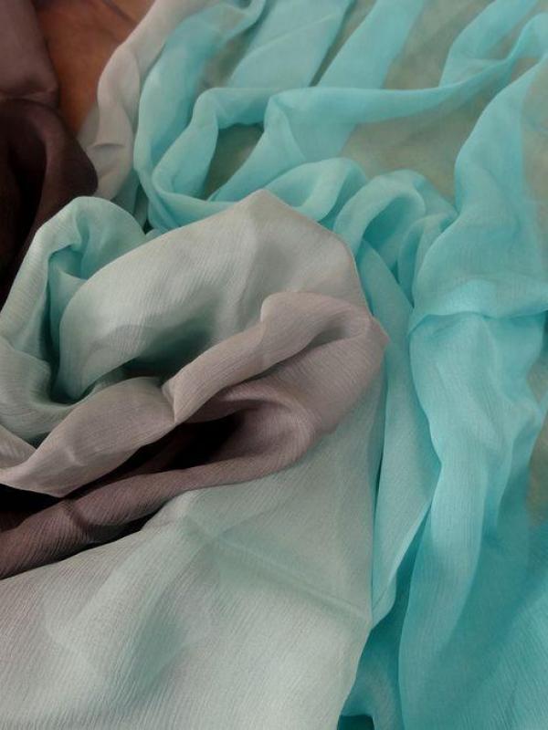 Mousseline de soie chiffon tie dye gris anthracite turquoise clair 5 