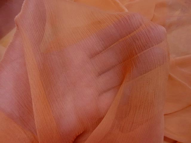 Mousseline de soie corail creponne2