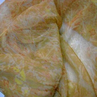Mousseline de soie imprimee tons ocre abricot 2 