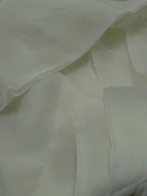 Mousseline de soie lisse blanc casse 2 