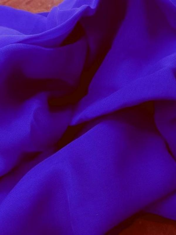 Mousseline de soie lisse bleu indigo 2 
