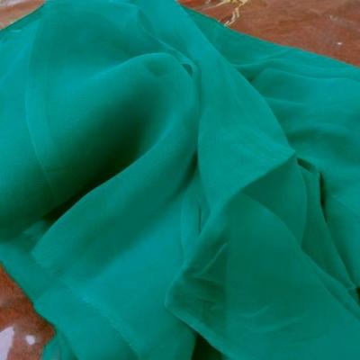 Mousseline de soie lisse bleu vert fonce 2 