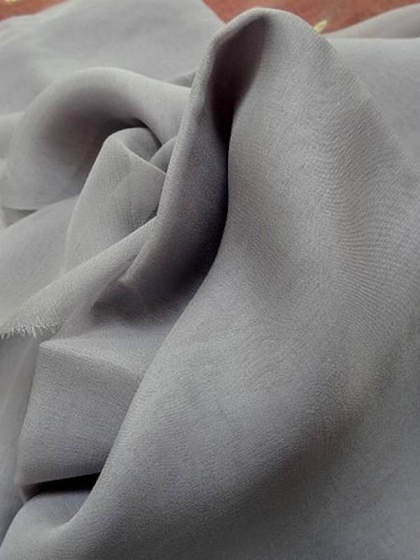 Mousseline de soie lisse gris fumee 2 