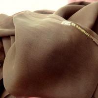 Mousseline de soie lisse marron chocolat 2 