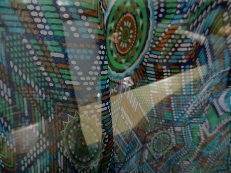 Mousseline de soie motif ethnique bleu vert 2