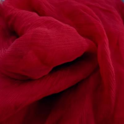 Mousseline de soie rouge groseille