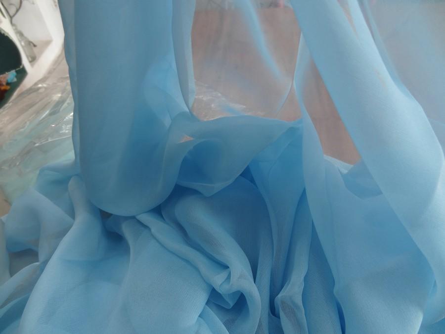Mousseline de soie teinte bleu acier clair 3