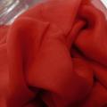Mousseline de soie teinte rouge tomate 2