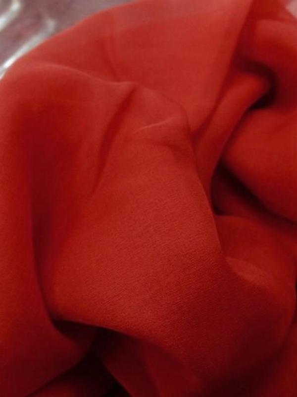 Mousseline de soie teinte rouge tomate 2 