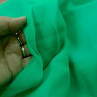 Mousseline de soie vert emeraude 2 