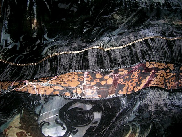 Mousseline devore velours noir marbre motif arabesques 2 