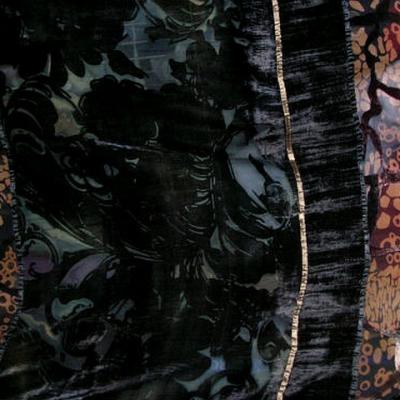 Mousseline devore velours noir marbre motif arabesques 4 