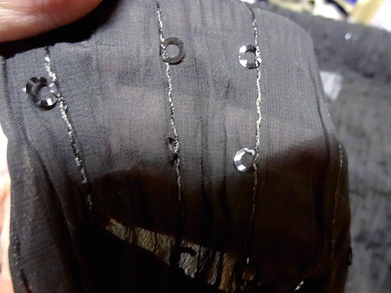 Mousseline froissee noire a sequins 3 copie
