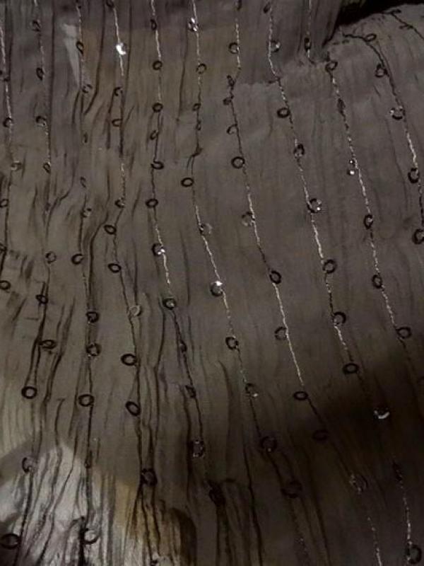 Mousseline froissee teinte cachou a sequins 1 