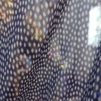 Mousseline marine petits pois blancs 03