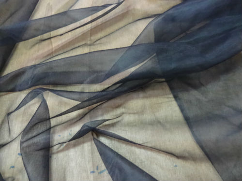 Mousseline noire ultra fine 1