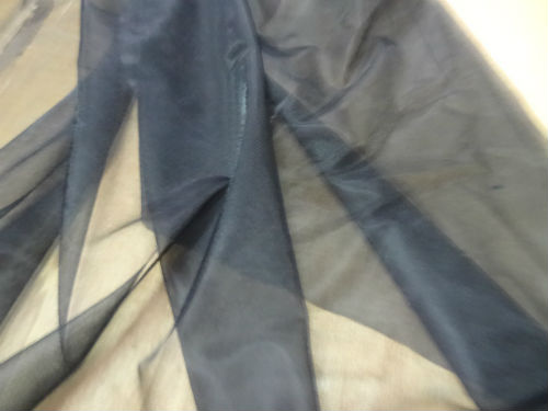 Mousseline noire ultra fine 3