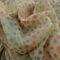 Mousseline organza jaune paille nacree fleurie 4 