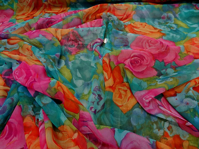 Mousseline polyester motif fleurs acidulees 2