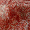 Mousseline rouge et blanc motif semi de fleurs 2