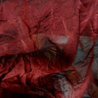 Mousseline rouge profond froisse permanent 2 