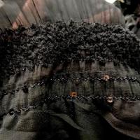 Mousseline smockee noire a volants et sequins 4 1