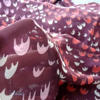 Mousseline teinte lie de vin motif tulipes 4