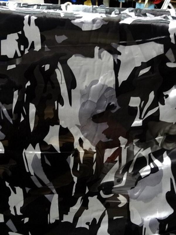 Mousseline viscose soie motif abstrait noir et blanc 2 