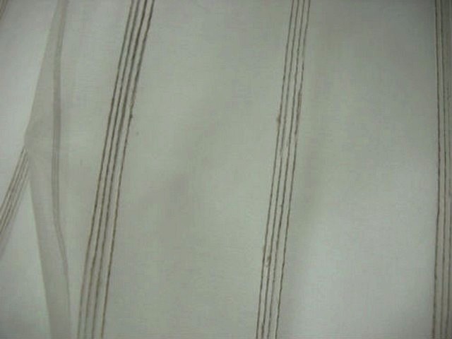 Organza blanc brode raye fil lin 2