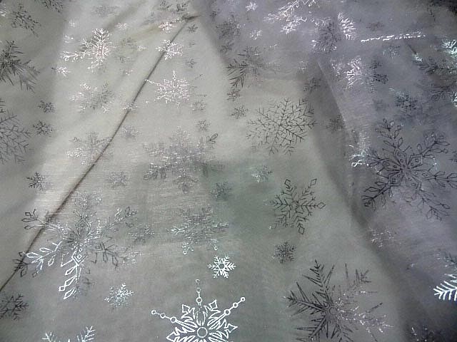 Organza blanc étoiles des neiges couleur métal