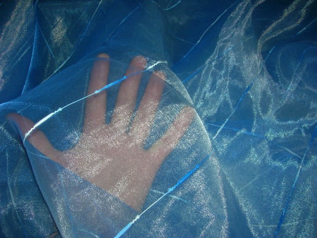 Organza bleu electrique rayures chenille 3