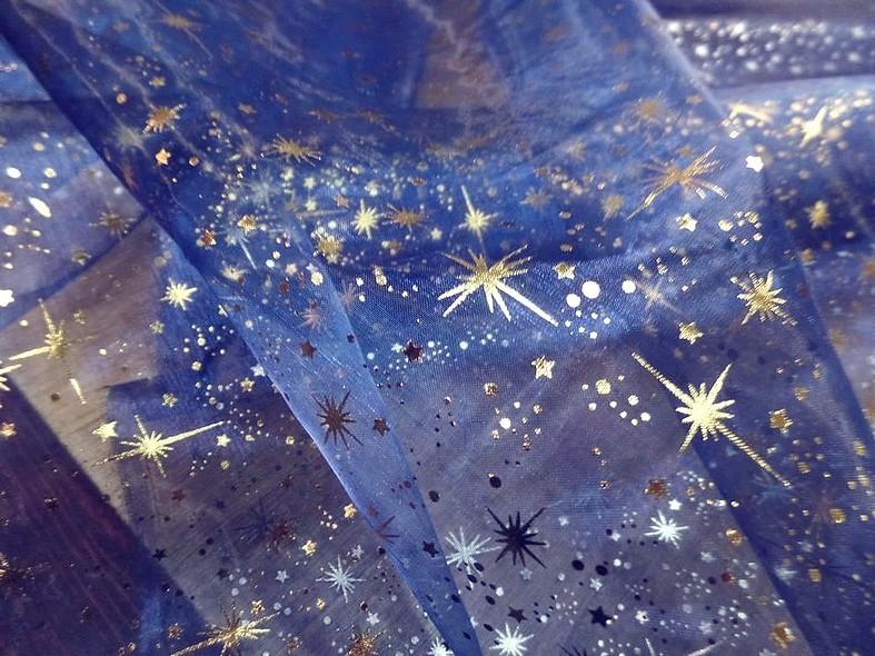 Organza bleu nuit etoiles scintillantes or et gris metal 1