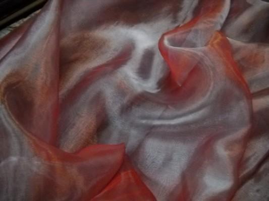 Organza bordeaux reflets bleus 4 