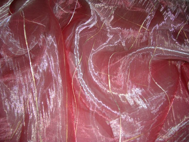 Organza corail et blanc raye chenille 1