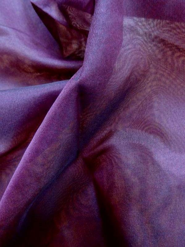 Organza de soie prune reflets noir 1 1