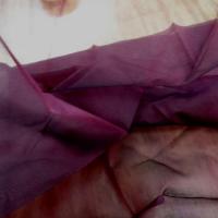 Organza de soie prune reflets noir 2 