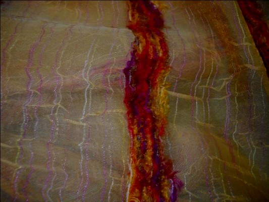 Organza froisse permanent saumon avec galon 3