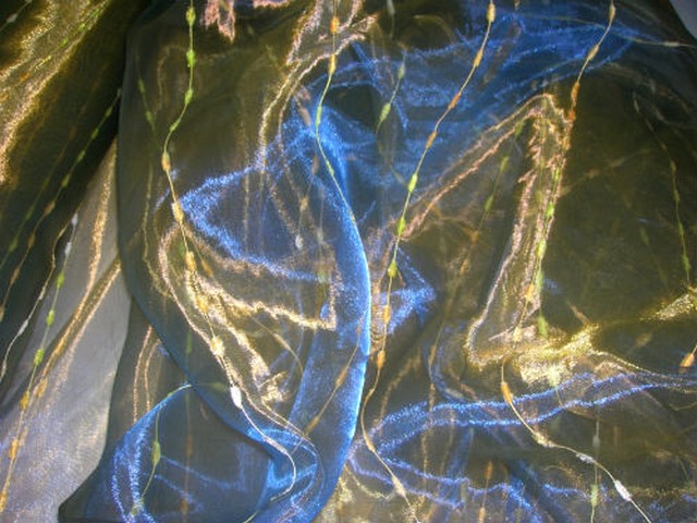 Organza jaune bleu saphir raye chenille 1