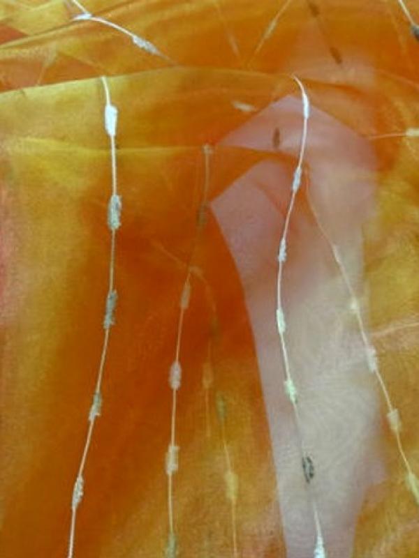 Organza mandarine rouge raye chenille 1 