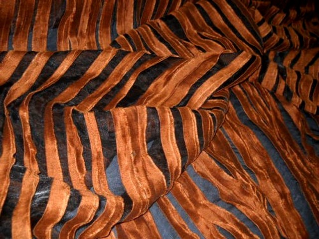 Organza noir franges caramel 1